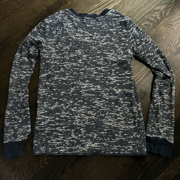 Joah Love youth crewneck long sleeved shirt, sweatshirt feel and comfort size 10 - Picture 4 of 4